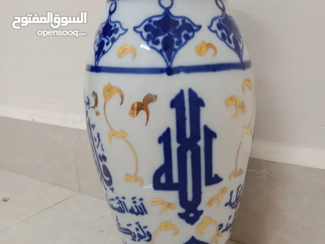 مزهرية منقوشة بماء الذهب