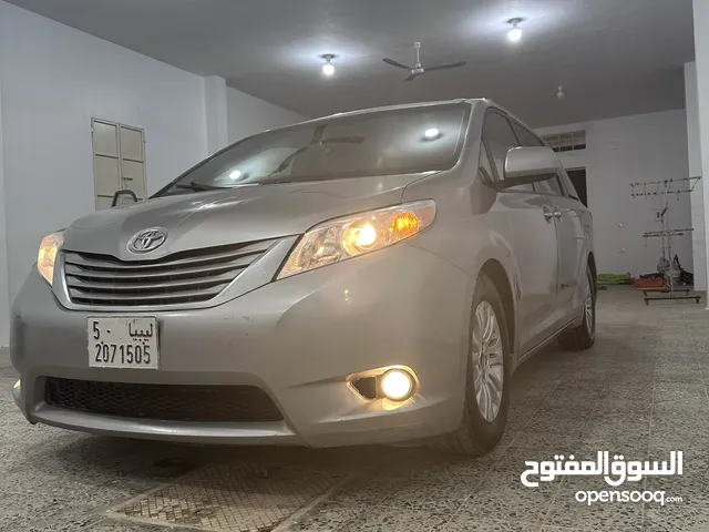 Used Toyota Sienna in Misrata