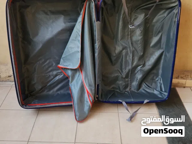 حقائب سفر للبيع نظيفة جدا