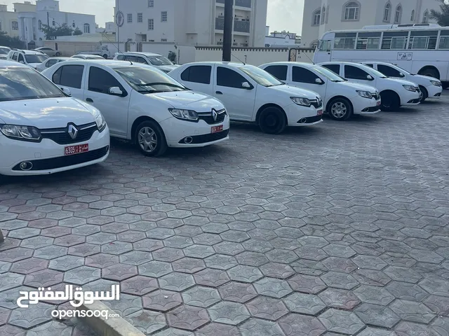 Sedan Renault in Muscat