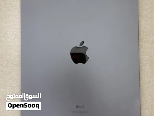 ايباد اير 4 مستخدم