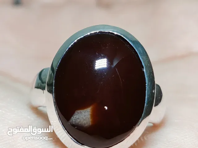 عقيق كبدي يماني اصلي ملكي صياغه بحرينيه فضه 925