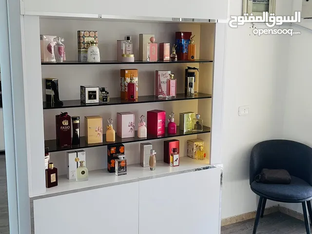 عتبة محل عطور