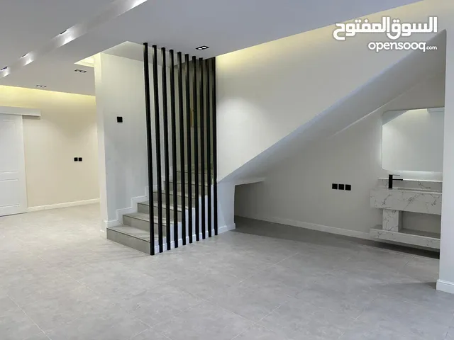 200 m2 4 Bedrooms Apartments for Rent in Al Riyadh Al Arid