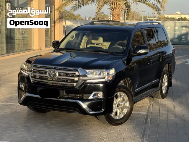 تويوتا لاندكروزر GXR V8