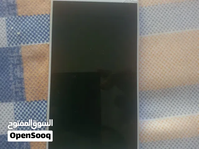 هاتف هواوي p 10 سعة الذاكره 64gb والرام 4gb بحاله شبه جديده فقط يحتاج له سوفتوير الزجاج الأمامي