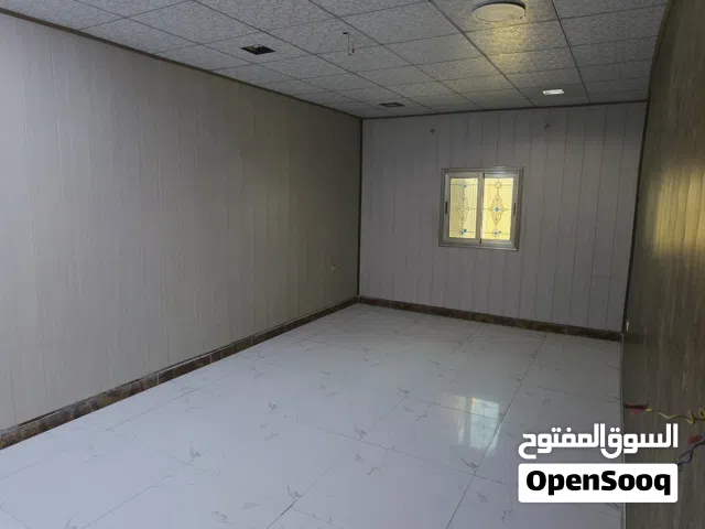 بيت بالقبلة قرب البريد  طابقين مساحة 208 للبيع