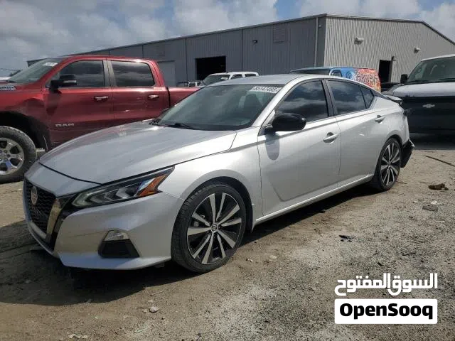 2020 Nissan Altima SR