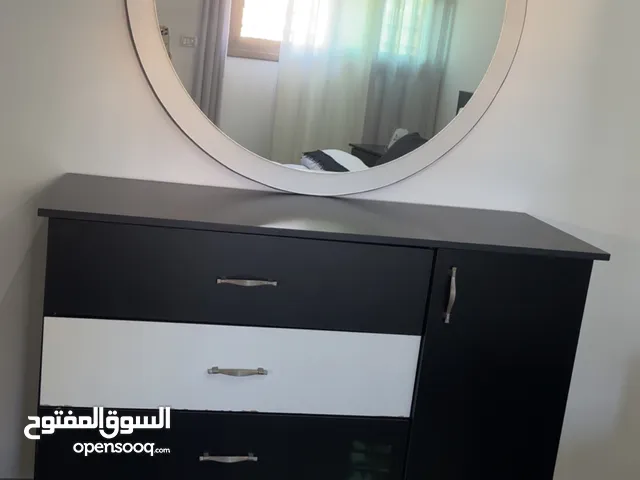 غرفة نوم بحالة ممتازة