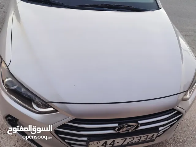 هونداي افانتي AD