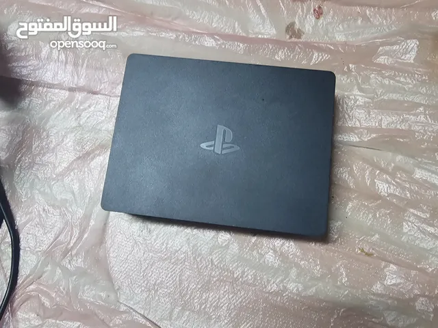 playstation 4 + cd gran turismo play station 4 أغراض بليستيشن 4