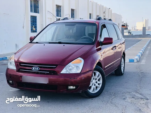 Used Kia Carnival in Tripoli