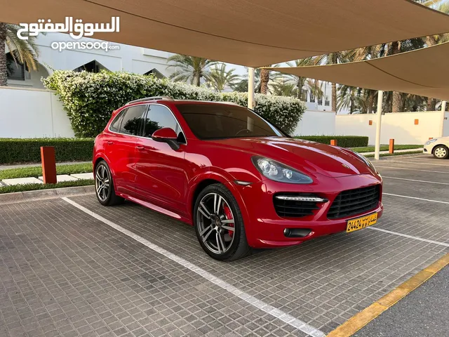 Porsche Cayenne 2013 in Muscat