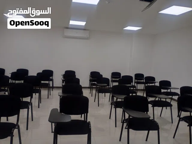 كرسي محاضرات / تجهيزات اثاث مدارس وروضات بمواصفات عاليه