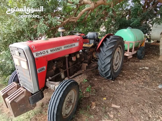 Tractor Unit Iveco 2025 in Tripoli