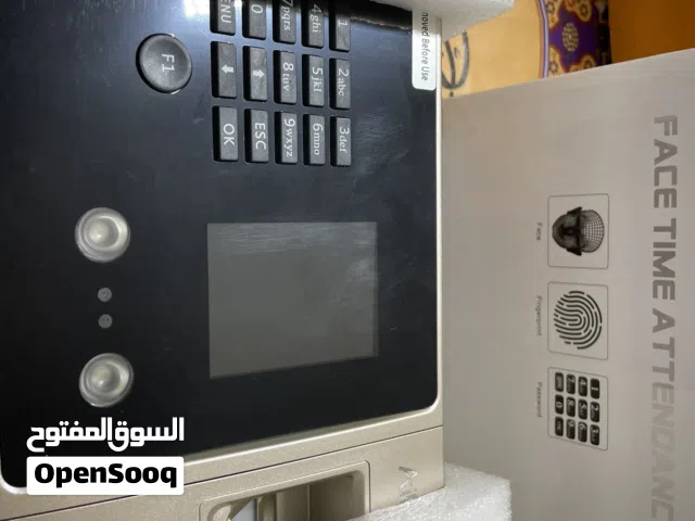 جهاز حضور وانصراف بالوجه والبصمة جديد بالكرتون