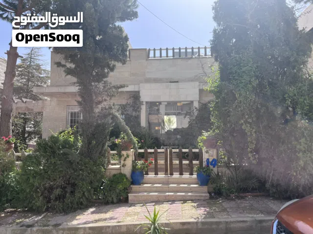 فيلا مميزة للبيع في بدران – حي الفاروق  موقع هادئ وقريب من الخدمات