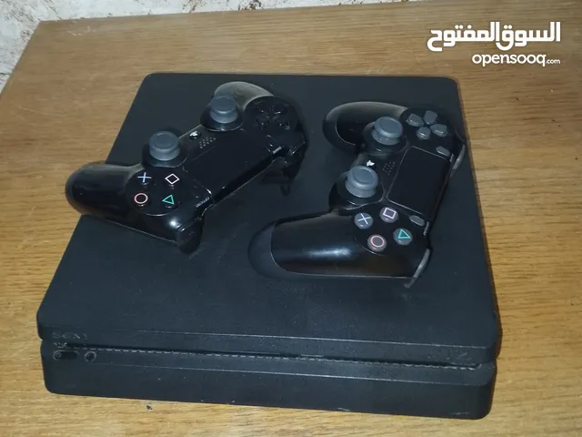 PS4 SLIM بلايستيشن فور سليم للبيع او 22/10/2025البدل على ايفون مع كفاله ل