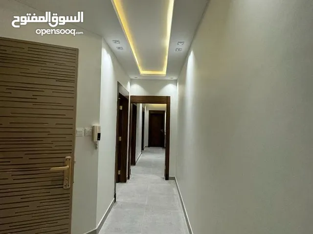 250 m2 3 Bedrooms Apartments for Rent in Al Riyadh Laban