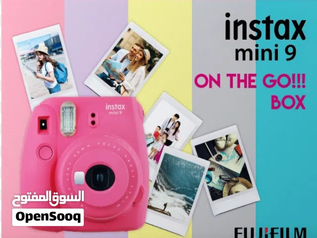 Fujifilm Instax Mini 9, Camera. flamingo pink with Vintage Rose Design Camera Case