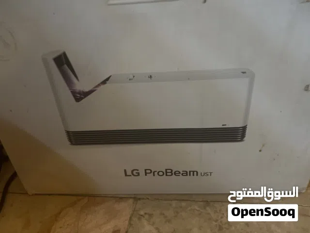 LG 100 inch at 4.7 inch Screen 1080p