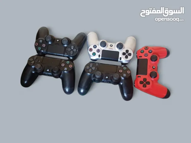 للبيع أجهزة بلاستيشن 4 خربانه يبغالهن تصليحات بسيطه الحبه ب 4