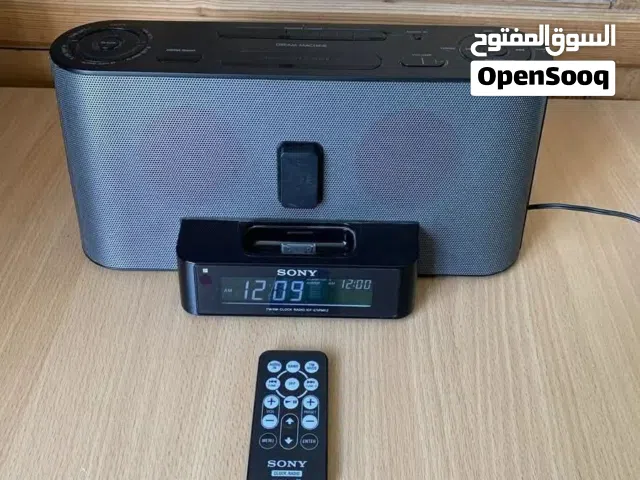 سماعه ستيريو سوني sony مع منبه و راديو FM AM. Aux مدخل سلك   ريموت كنترول مع قاعده تشغيل ايبود مستعم