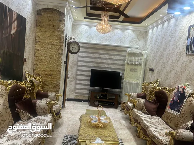 150 m2 4 Bedrooms Townhouse for Sale in Basra Hakemeia