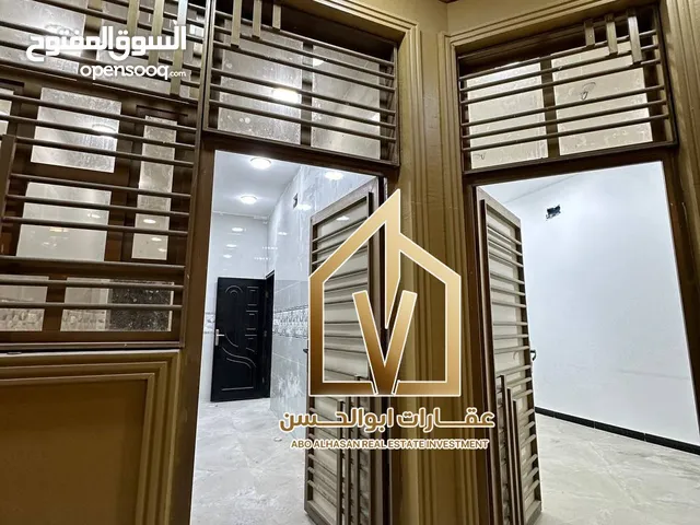 150 m2 4 Bedrooms Townhouse for Sale in Basra Manawi Lajim