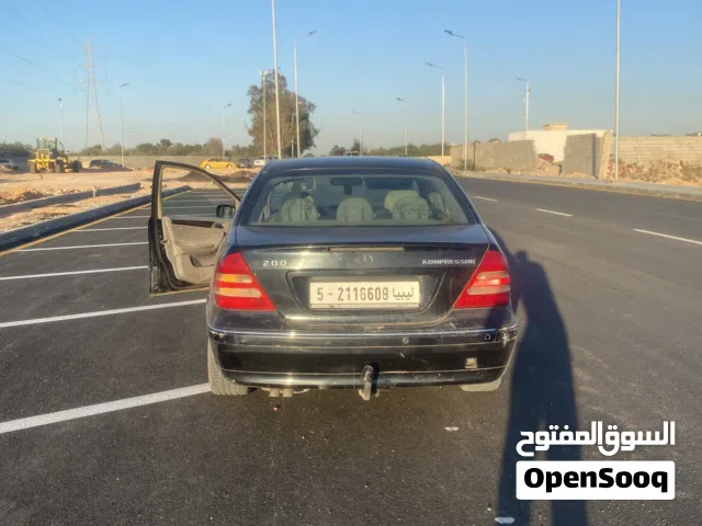 2004 مرسيدس بنز الفئة-C C 200