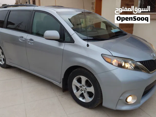 2012 Toyota Sienna XSE