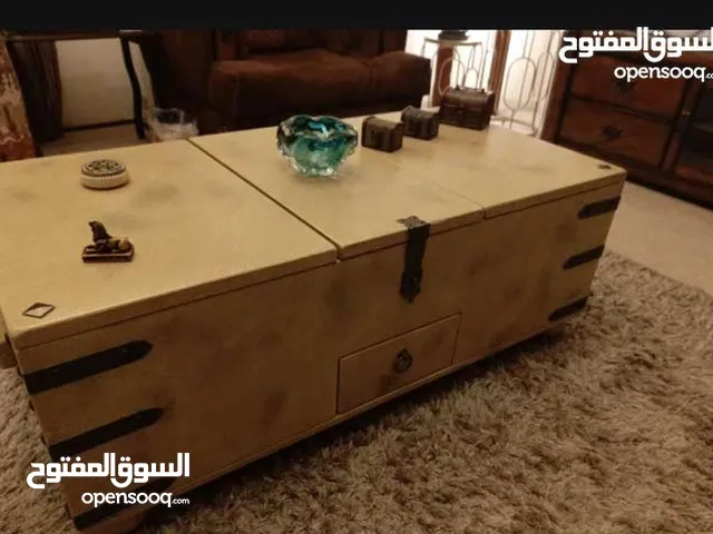 طقم طاولة وسط و ملحقين