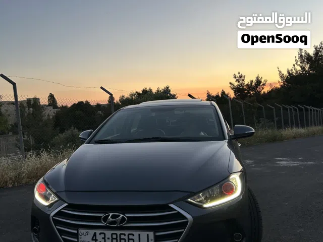 2017 هيونداي افانتي Limited