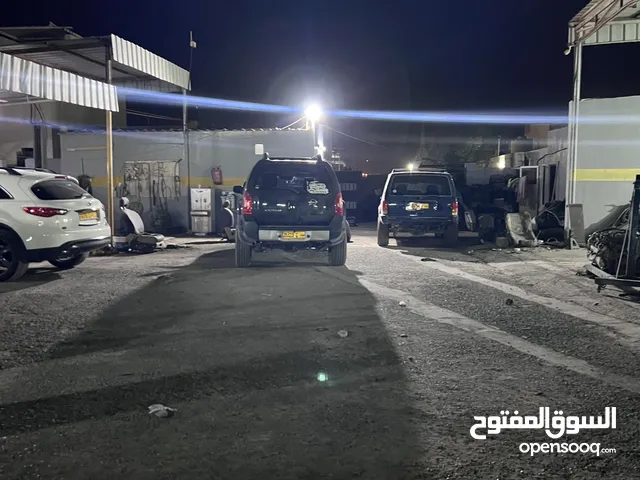 للبيع جراج كامل مع الاغراض والعمال