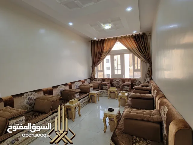 شقة مفروشة رووووعة للإيجار في أرقى أحياء صنعاء بيت بوس شارع الخمسين