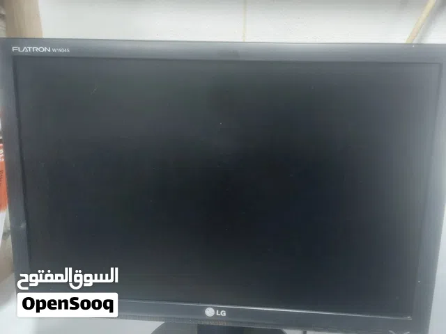 شاشه كمبيوتر LG فيها مدخلVGA