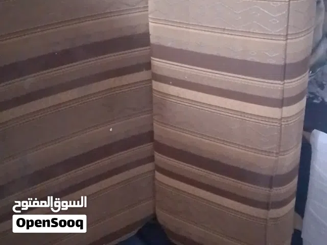 كنباي تخت ..كل شي بصوره للبيع البيع مستعجل التواصل واتساب ..........................................