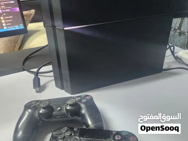 used playstation 4 with 2 controllers. lan / hdmi need fix.