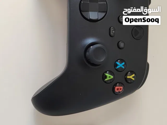 يد اكس بوكس اصلية   -xbox- جديدة تماماً لم تُستخدم مع بطارية للتواصل واتساب فقط .