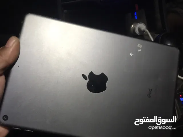 Apple iPad 5 64 GB in Benghazi