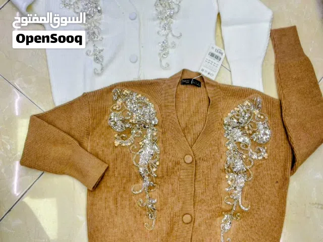 بيع الملابس لنساء