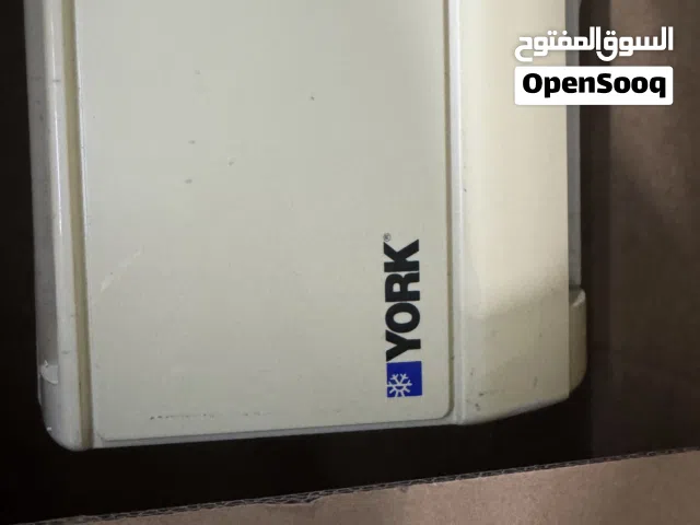 للبيع مكيف شبه جديد استعمال قليل