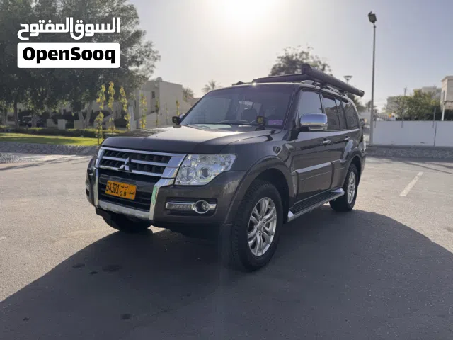 2017 Mitsubishi Pajero GLS