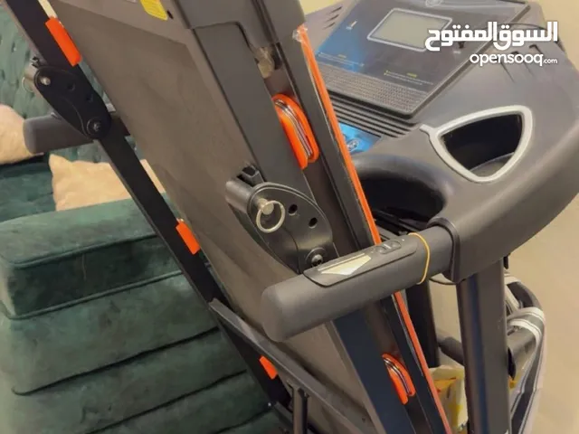 للبيع بسعر مغري جهاز مشي استعمال اسبوع