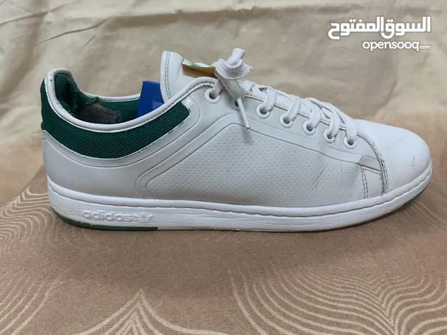 حذاء رياضي رجالي ( اصلي )