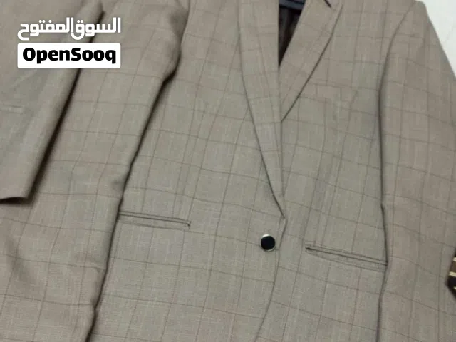 بدله رسميه 3 قطع ملبوسه مره وحده بتلبس ل وزن 90