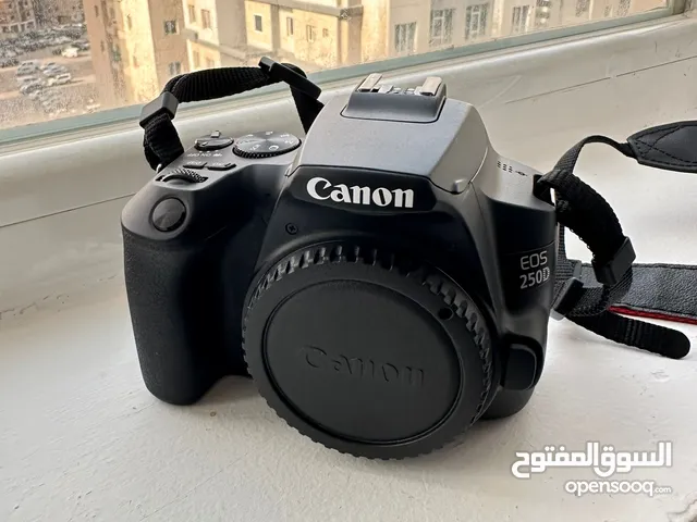 Canon EOS 250D DSLR Camera + Canon 75-300mm Lens - Black