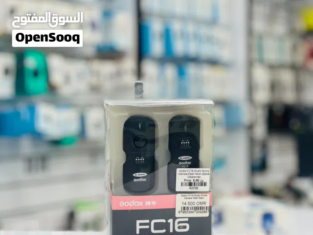 Brand New Godox Camera Flash in Oman Trigger camera flash
