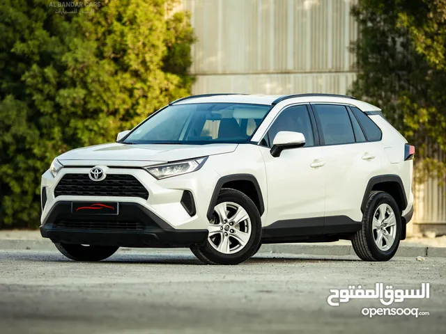 TOYOTA RAV-4 White 2019 Excellent (Reduced Price) (Loan applicable)