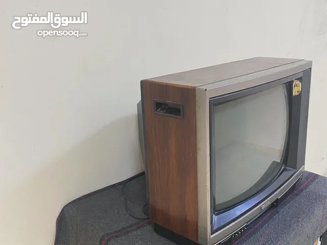 تلفزيون قديم بحاله جيده وشغال